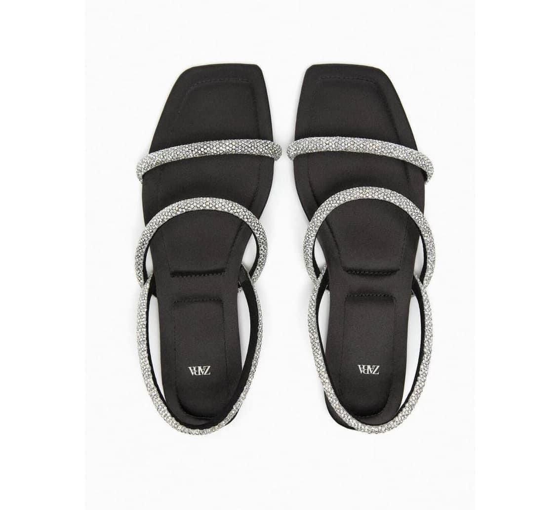 Sandal ZR bệt 2 quai ngang đính đá trắng Full box