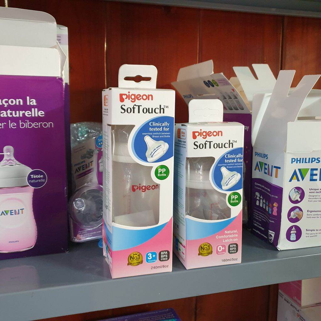 Bình sữa pigeon Softouch cổ rộng 160ml/240ml [tặng kèm 1 núm ti thay thế đủ size]