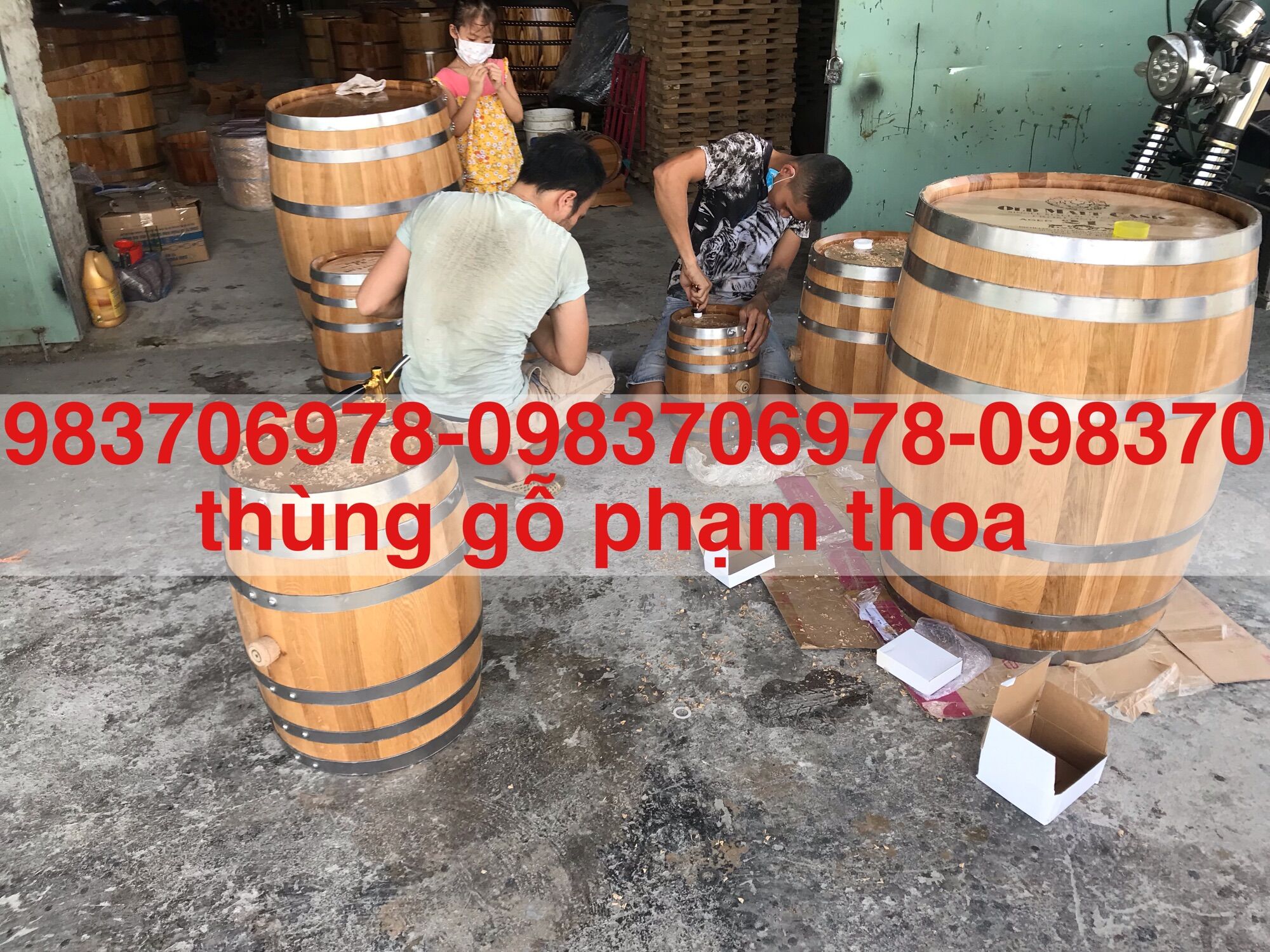 Thùng ngâm ủ rượu gỗ sồi đỏ 20lit