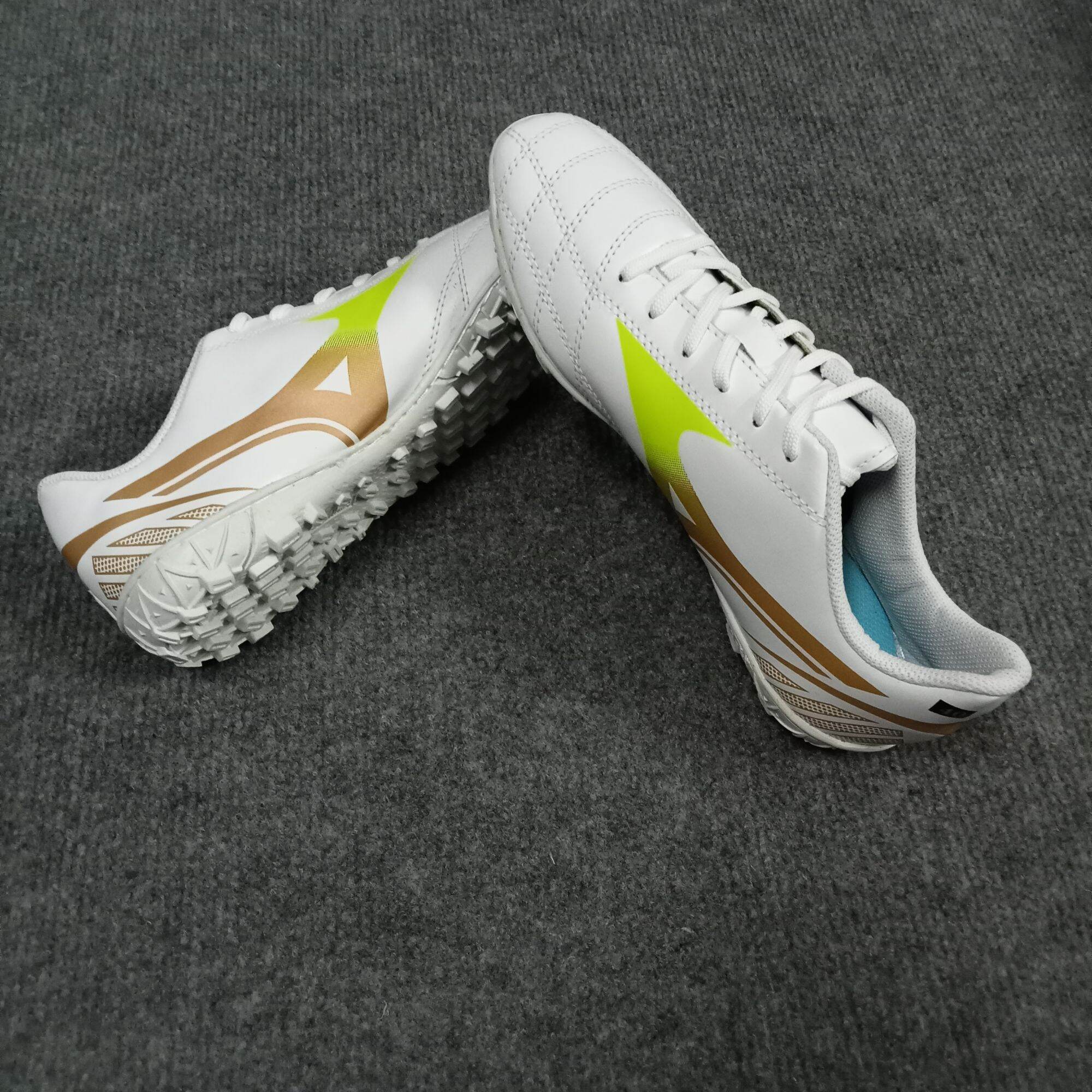Giày đá bóng Mizuno Việt đã khâu đế Hồng