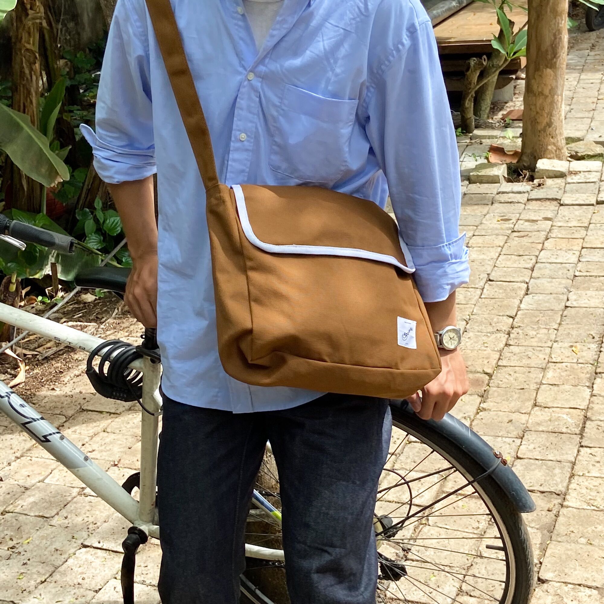 TÚI ĐEO CHÉO SPOOON CROSS BAG