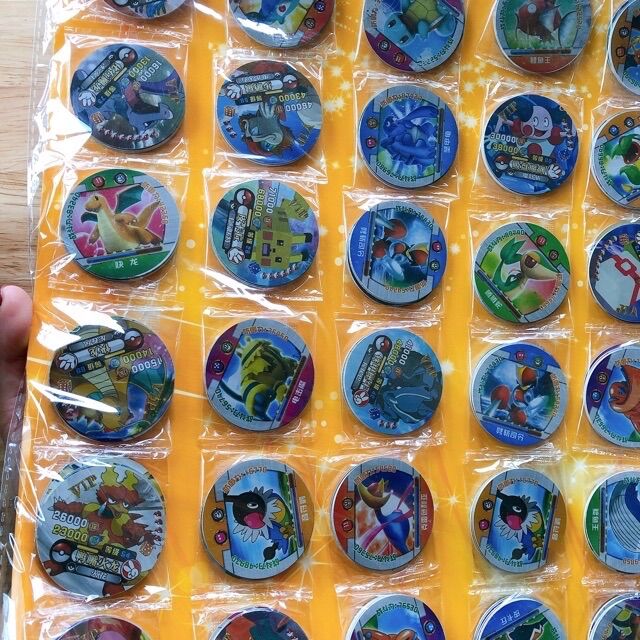 Thẻ bài nhựa pokemon hình tròn (vỉ 150 thẻ )