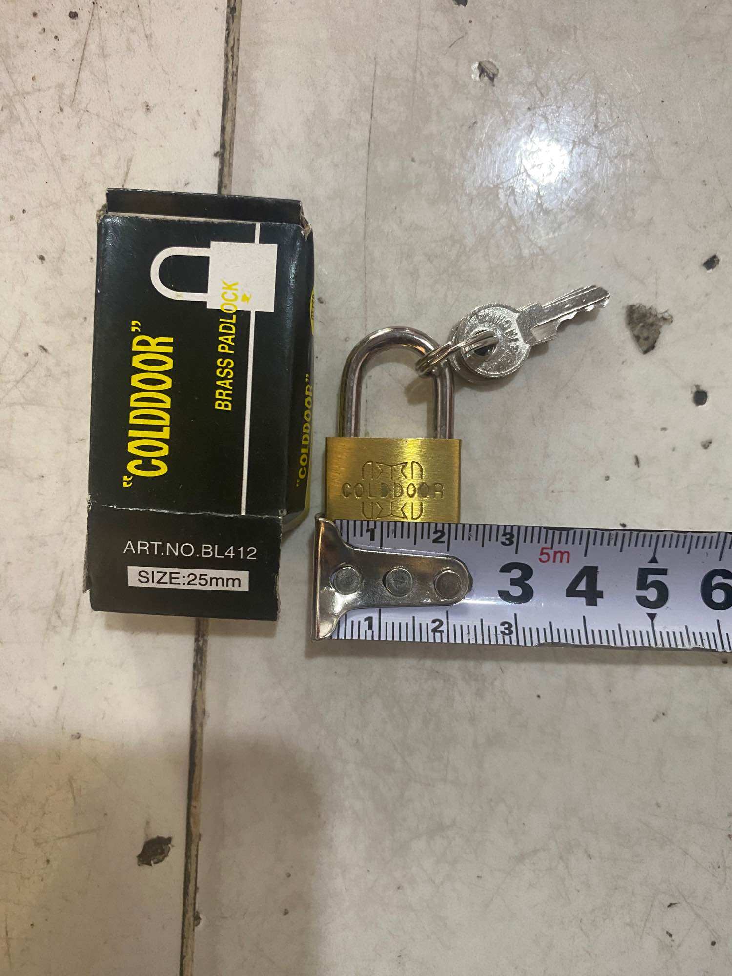 1 cái ổ khoá vali đồng thau,ổ khoá mini