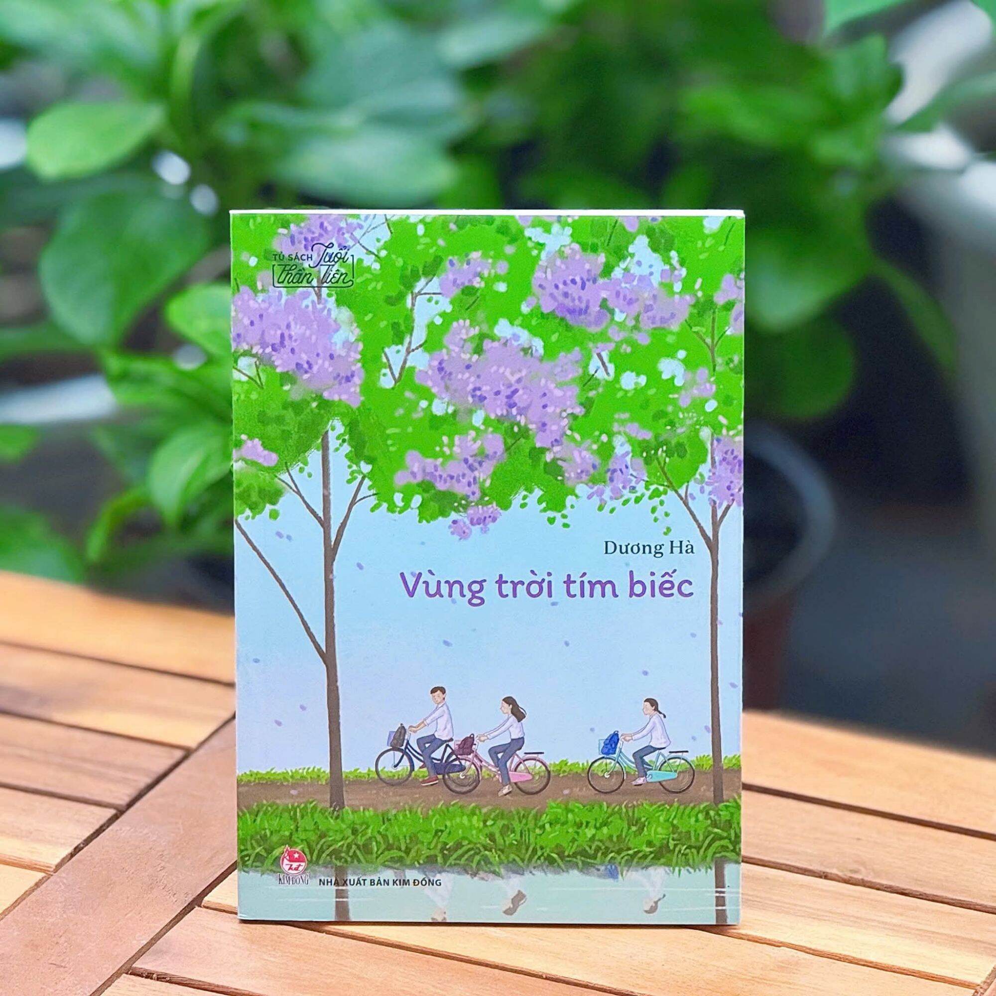 Cuốn sách - Vùng trời tím biếc