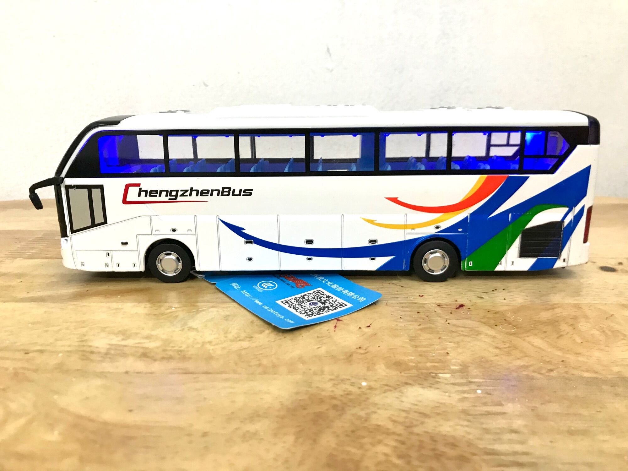 Mô hình bus Yutong ZK6138Hp