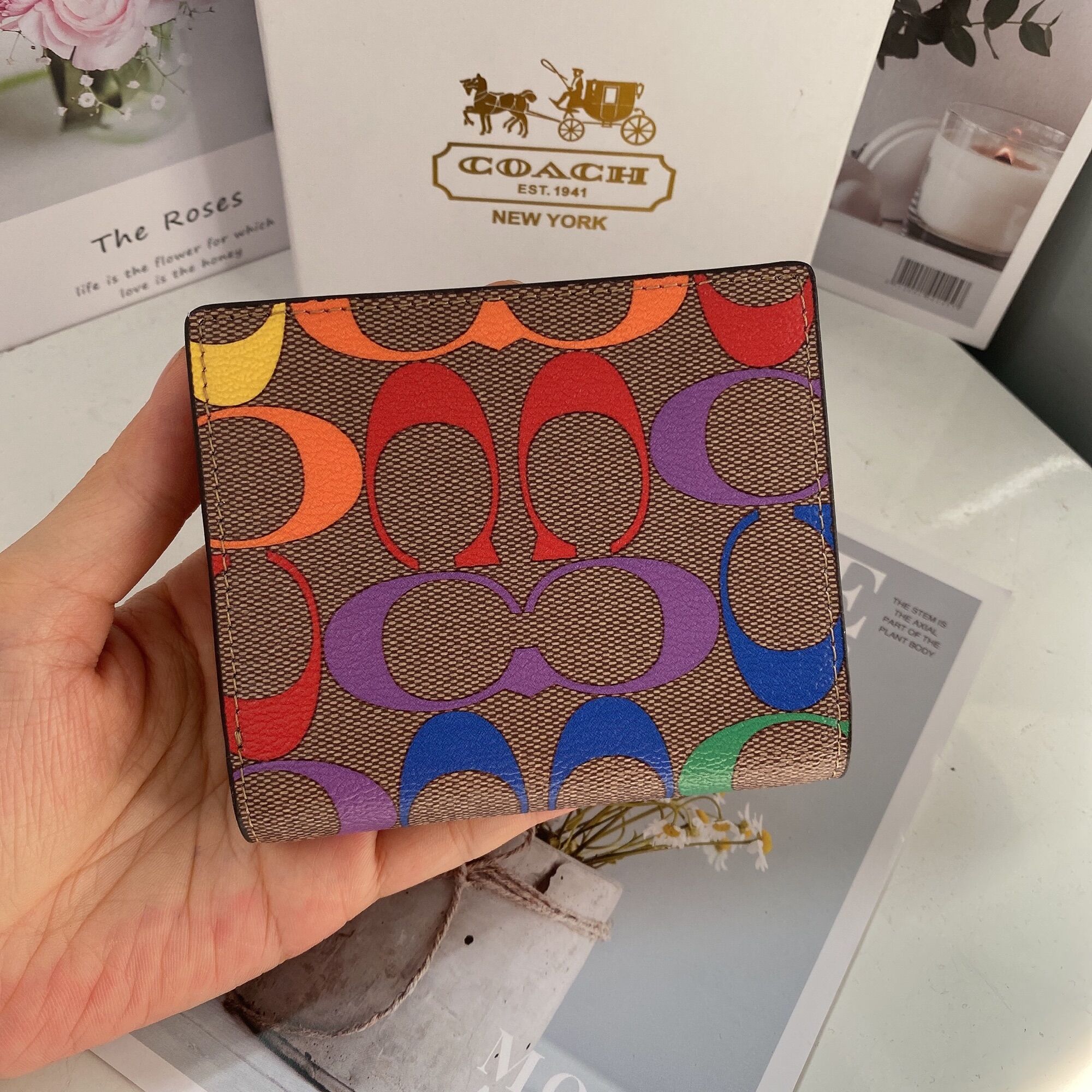 VÍ COACH - SNAP WALLET IN RAINBOW SIGNATURE CANVAS✅ (C4536)
