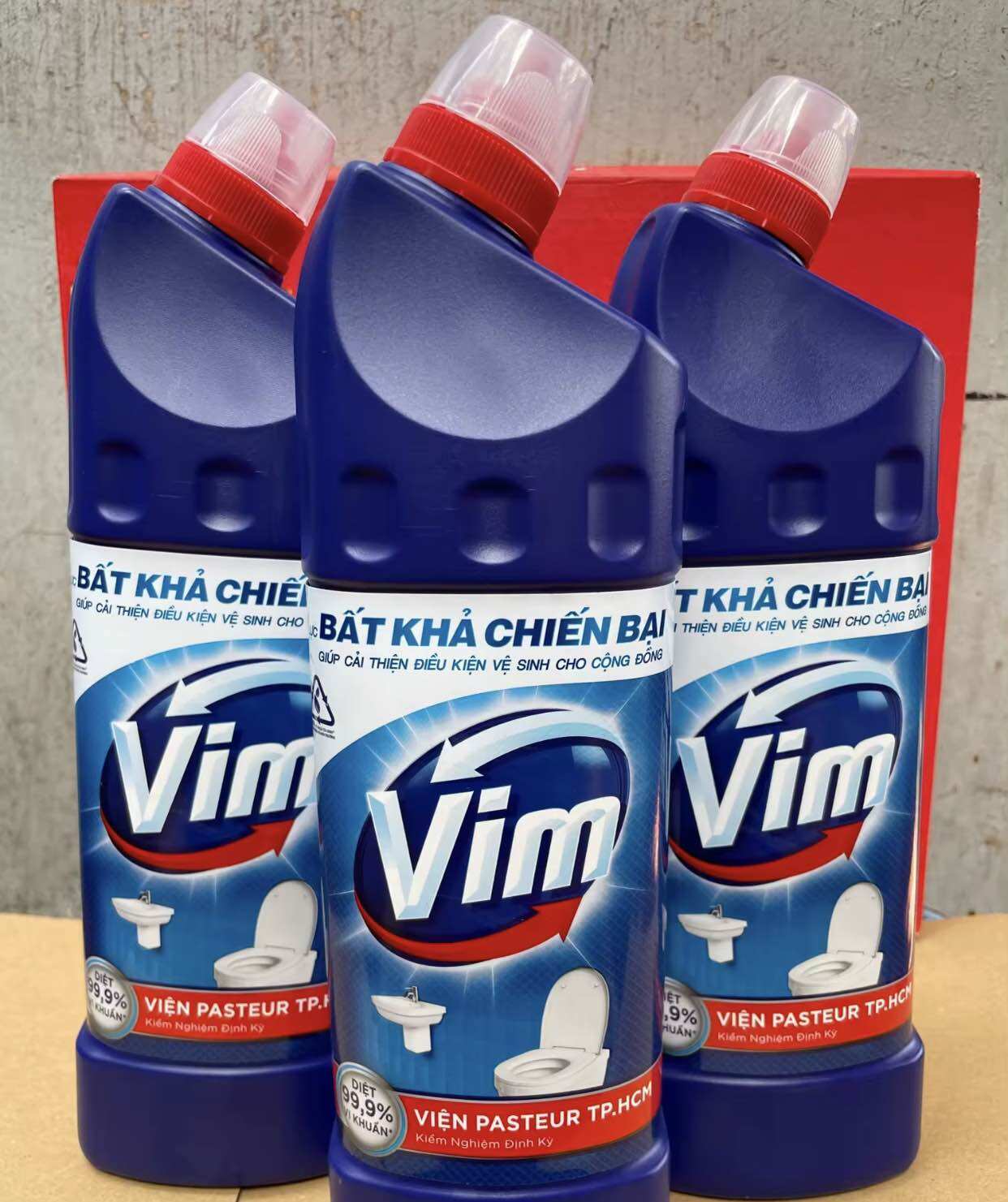 Nước tẩy bồn cầu Vim diệt khuẩn chai 880ml( xanh biển)