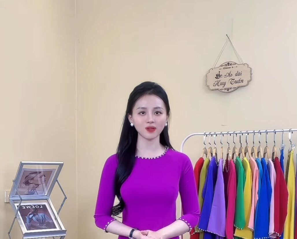 Áo dài lụa mỹ trơn cổ tròn tay lỡ