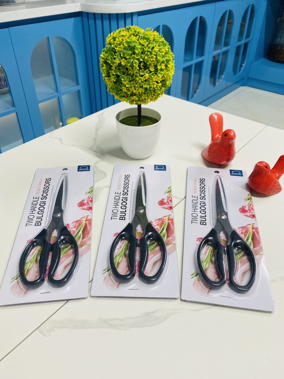 Kéo Cắt Thịt Nướng Lock&Lock F00096 màu Đen