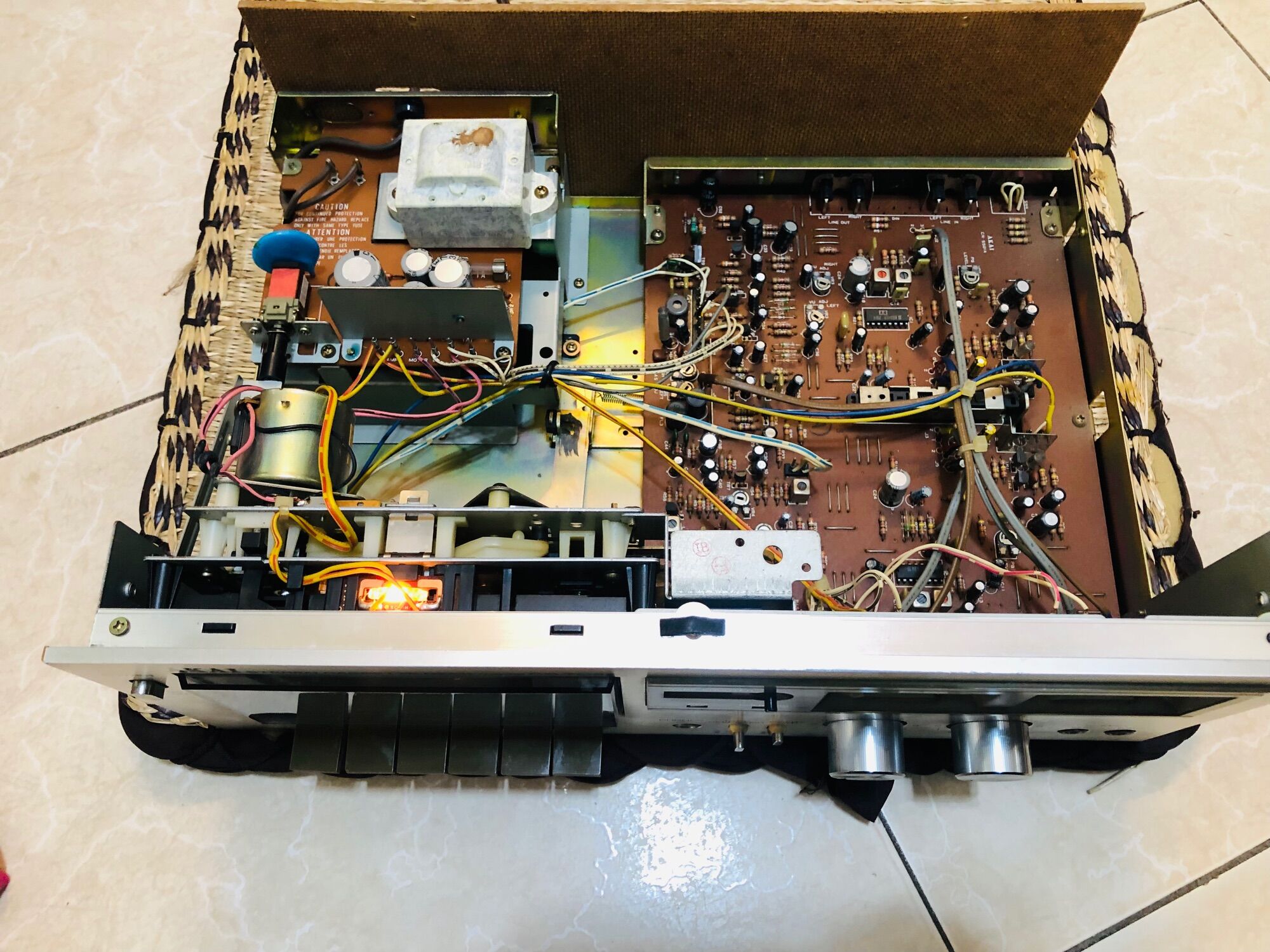 đầu cassette akai 703D
