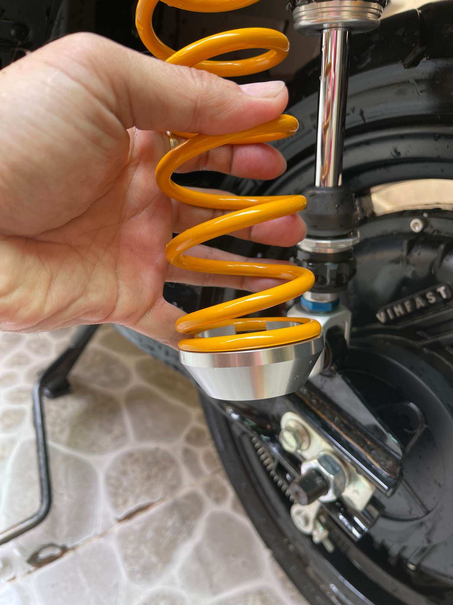 Chén phuộc Ohlins Cnc