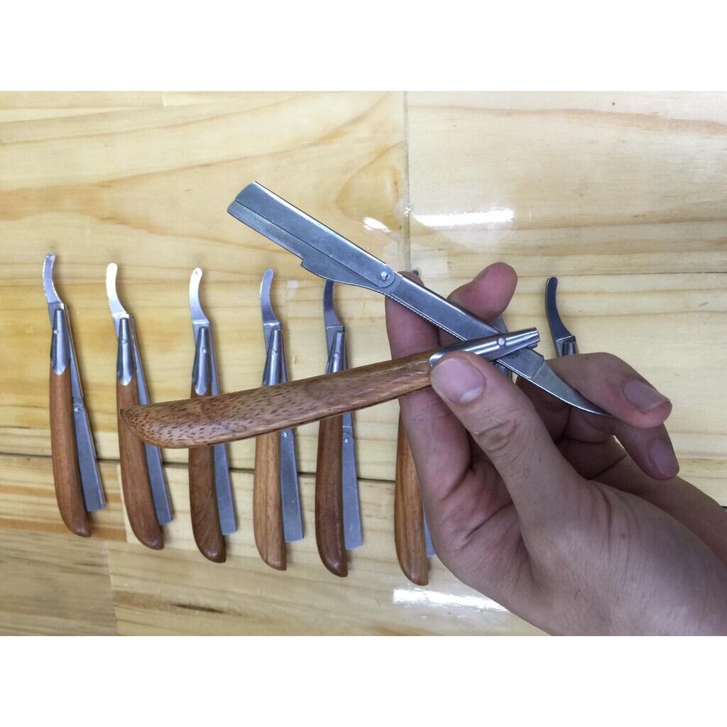 Dao cạo râu cán gỗ