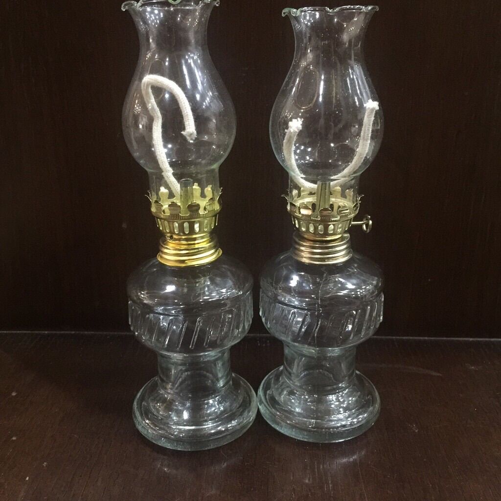 Đèn Thờ Thuỷ Tinh Màu Trắng Đốt Dầu ( 1 Đôi)