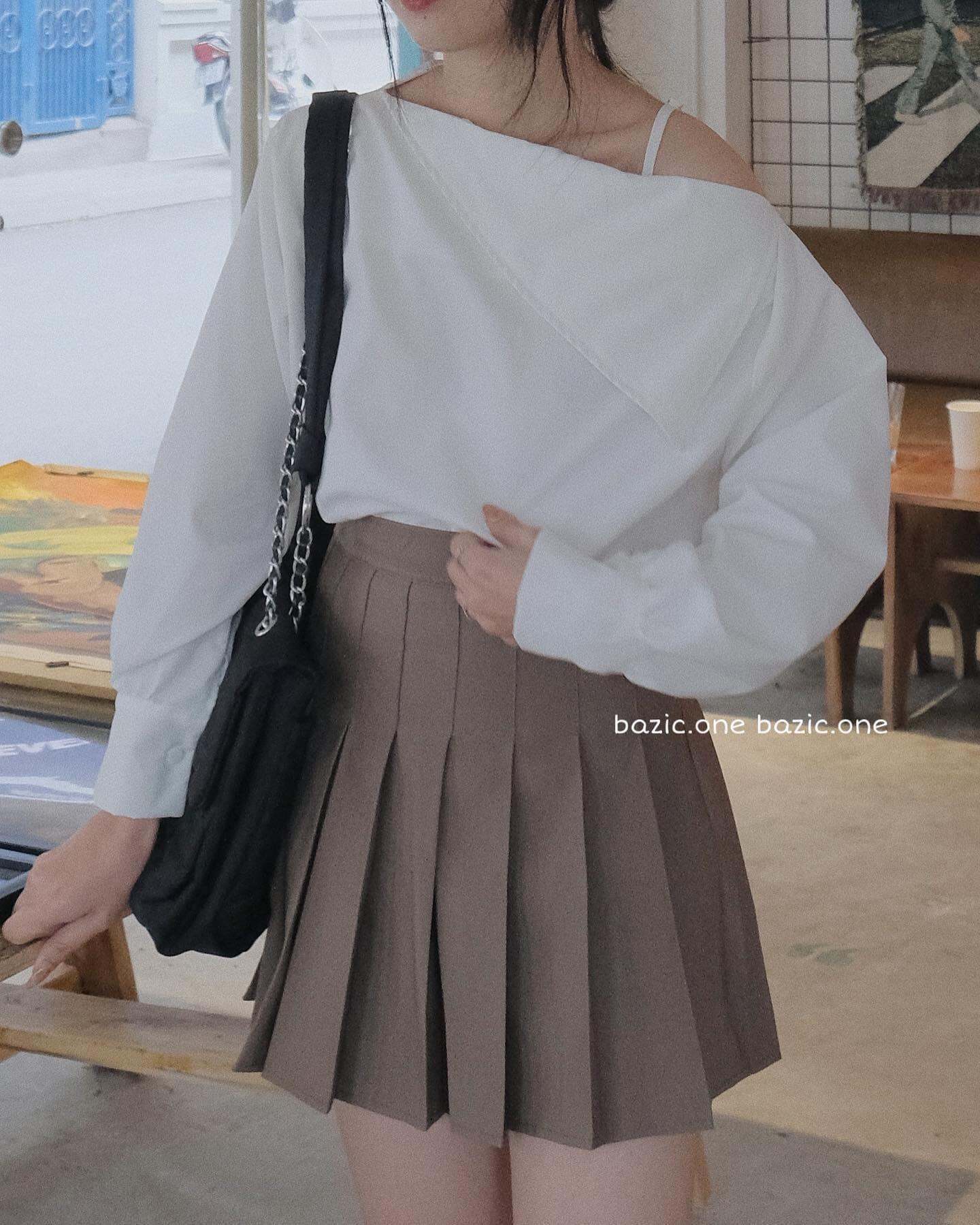 Set váy tennis + áo bẹt vai rớt vai đăp