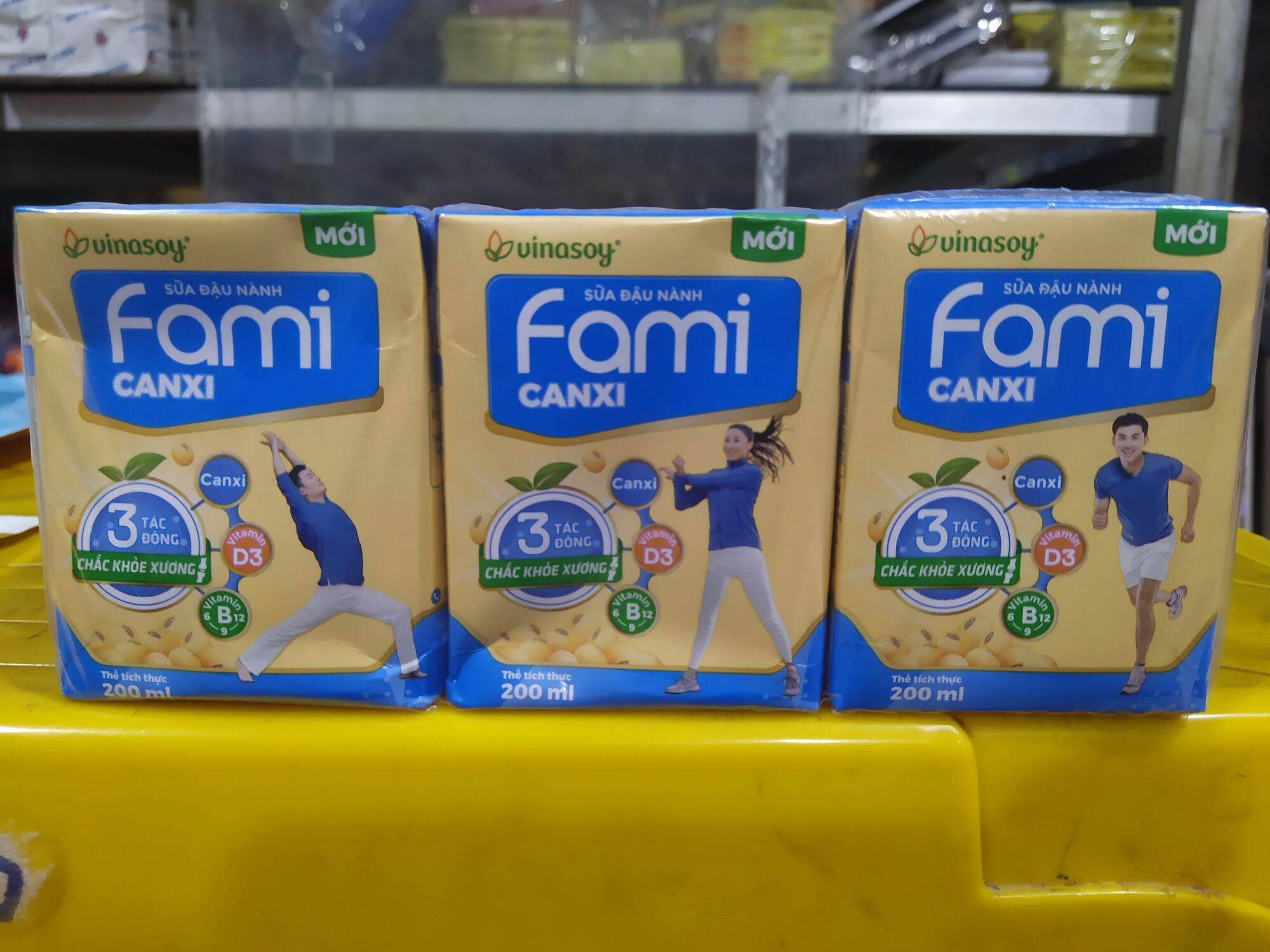 Thùng sữa Fami Canxi 200ml x 36 hộp