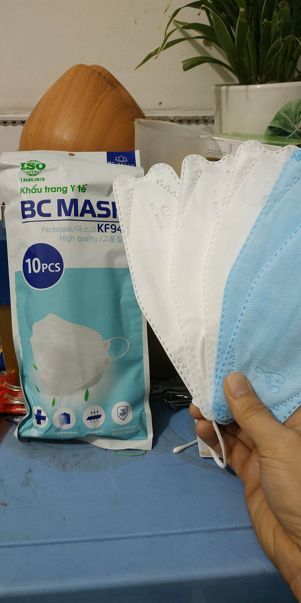 Túi 10 chiếc khẩu trang 4D KF 94 thiết kế thời trang
