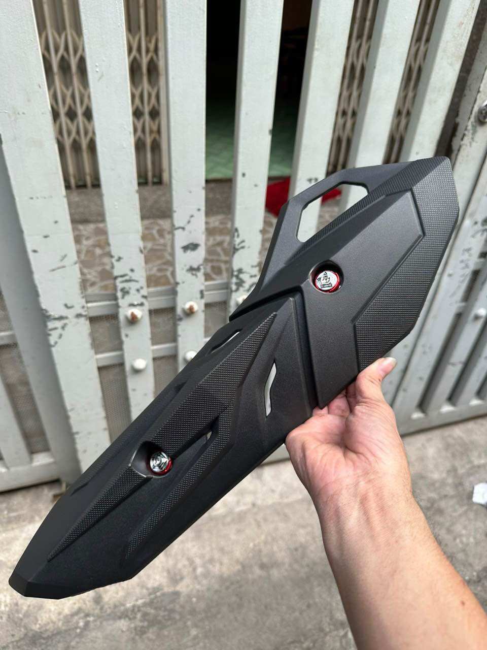 Ốp pô che pô ab airblade 2013-2021 mẫu thái nhựa đen