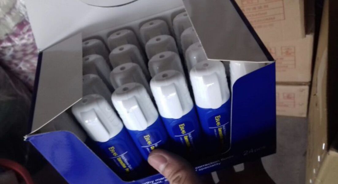 3 Chiếc Bút Xóa Nước Eras E165