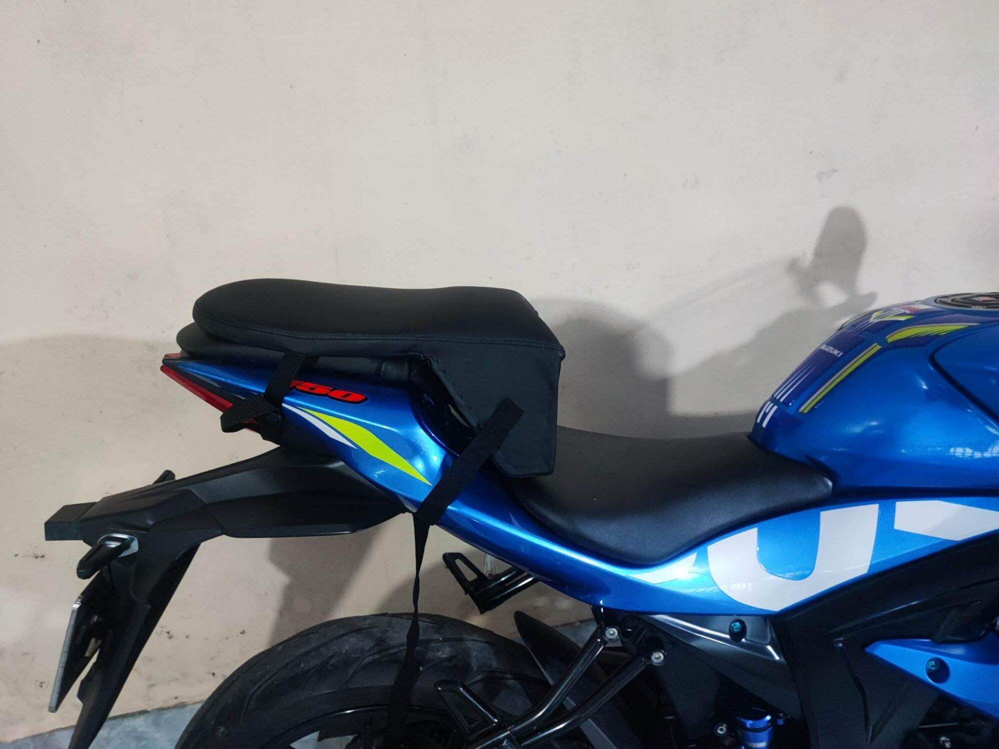 yên phụ xe r15