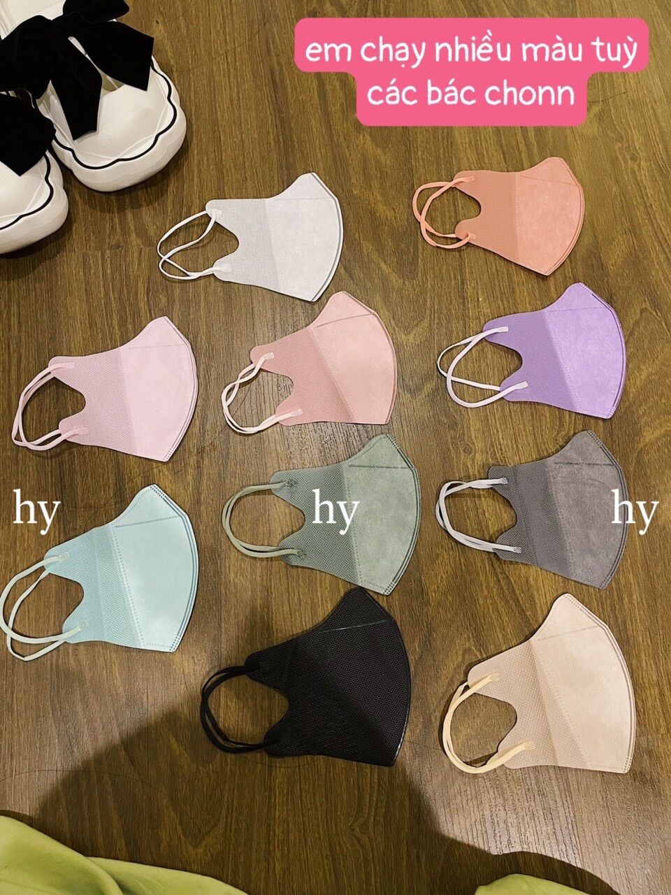 Set 100 cái khẩu trang 2 màu trắng và đen 3D thái lan