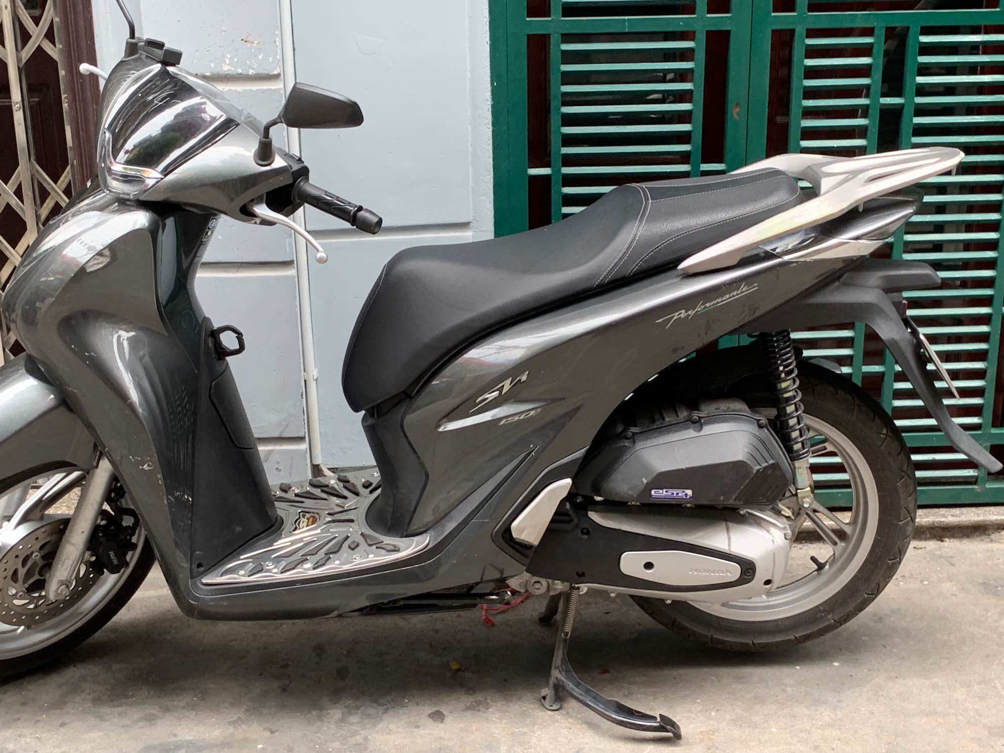 Ốp bầu gió (pô e) xe SH 2017-2019 cao cấp (nhựa ABS các bon)