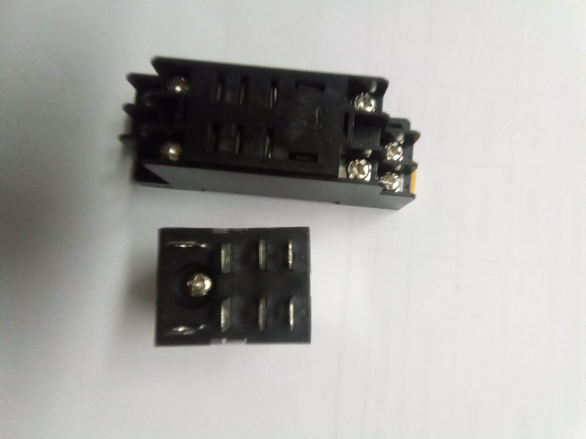 8-Pin 220V Omron Intermediate Relay