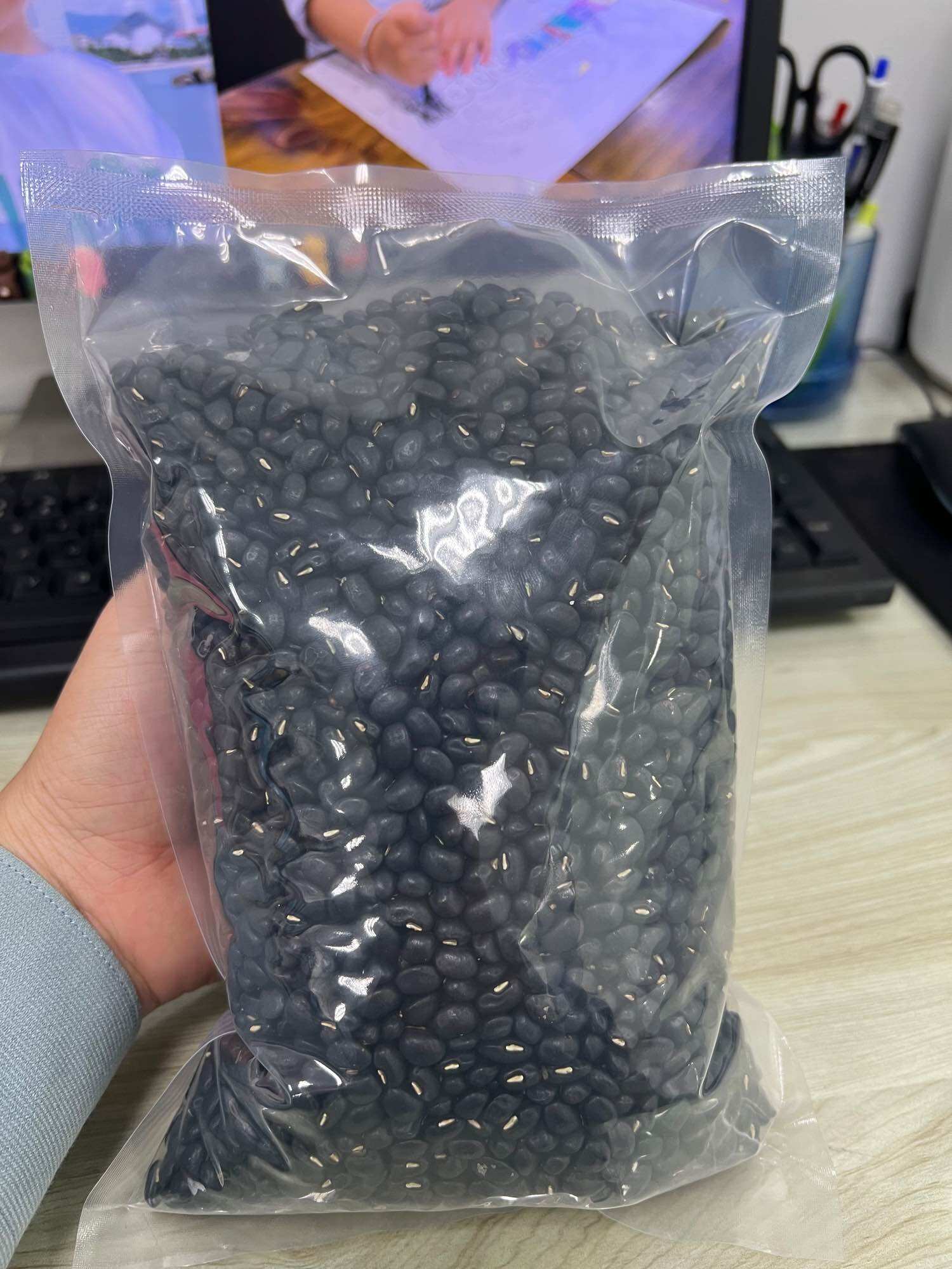 Đậu đen xanh lòng Phú Minh Tâm (Túi 1kg)