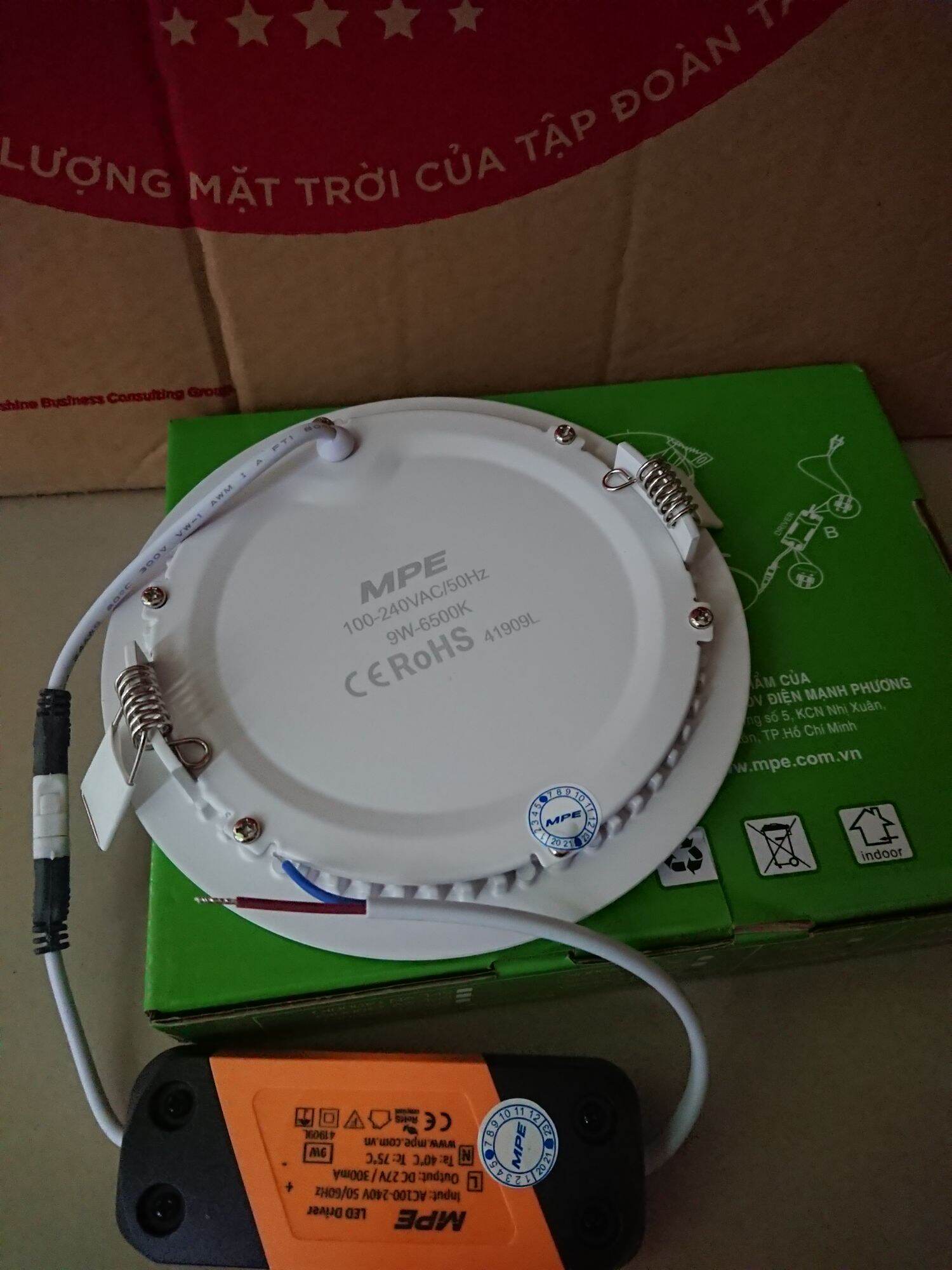 Đèn LED Siêu mỏng , siêu sáng , siêu bền , siêu tiết kiệm điện MPE 9W Downlight