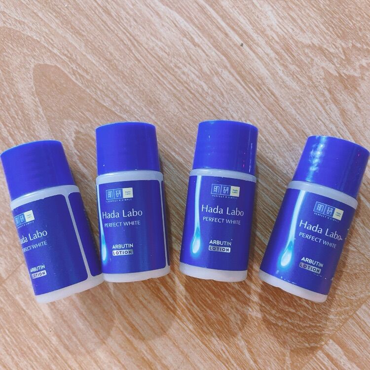 Dung dịch Hadalabo dưỡng trắng da chai dùng thử 20ml