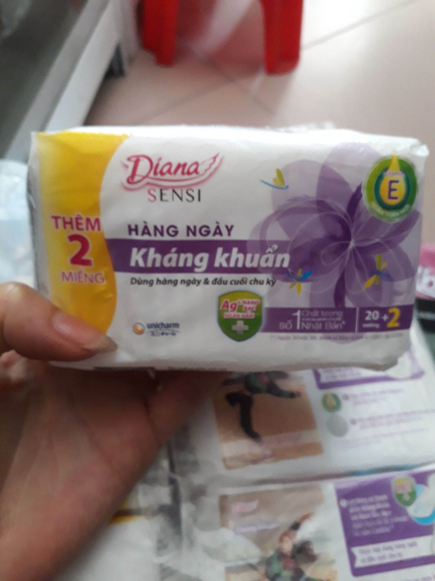 Băng vệ sinh hằng ngày diana