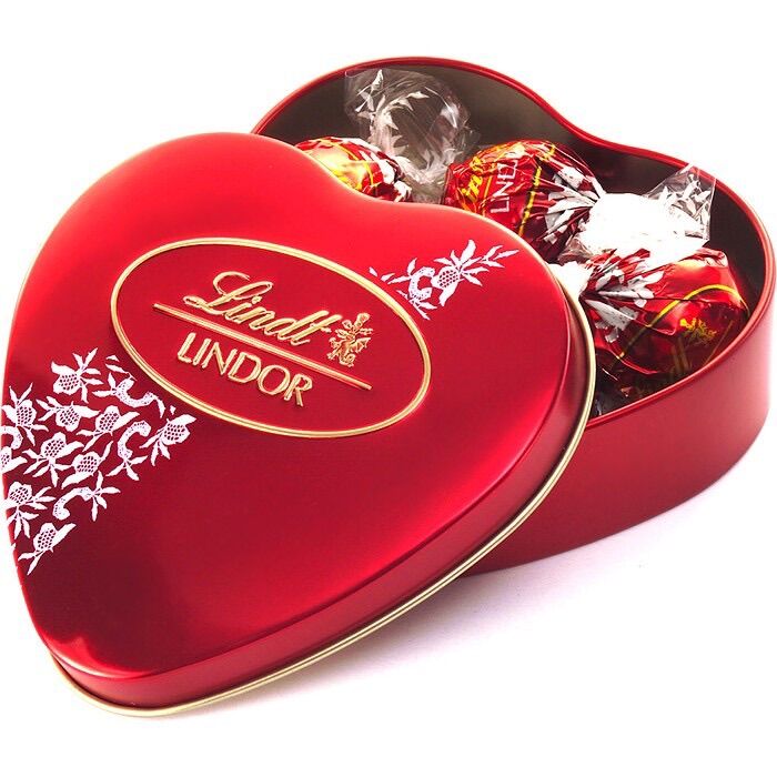 (Quà valentine) Hộp trái tim Socola Lindt Lindor 96g