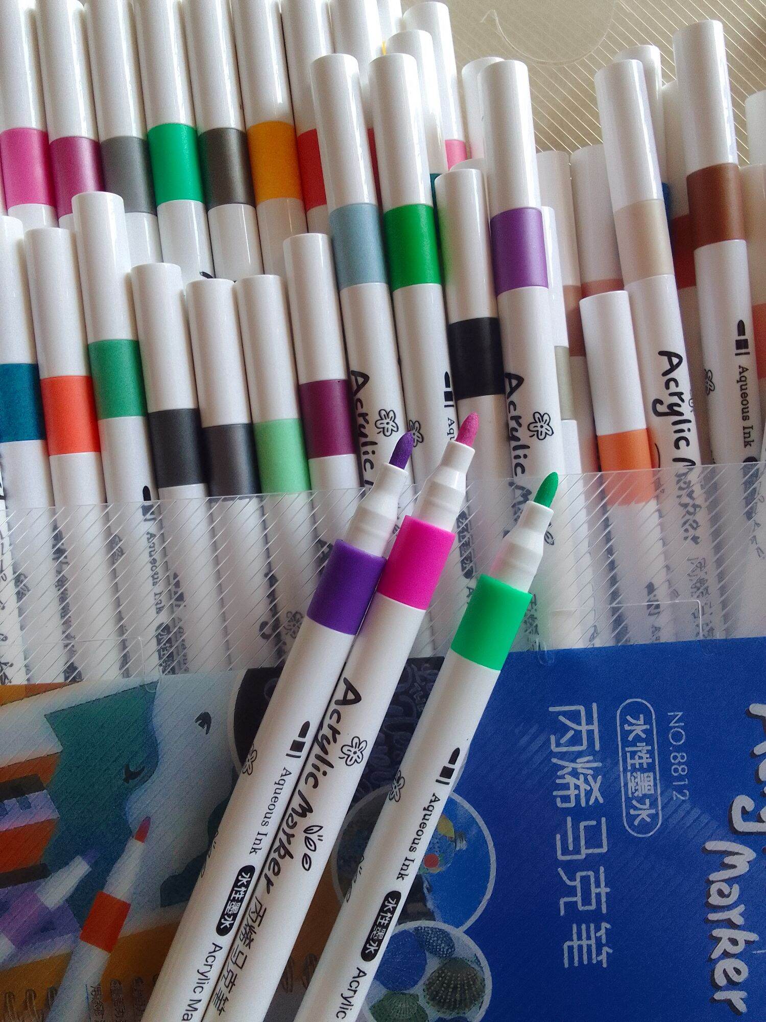 Bộ 60 màu acrylic marker vẽ trên mọi chất liệu có thể vẽ chồng màu, màu sắc tươi sáng dễ sử dụng