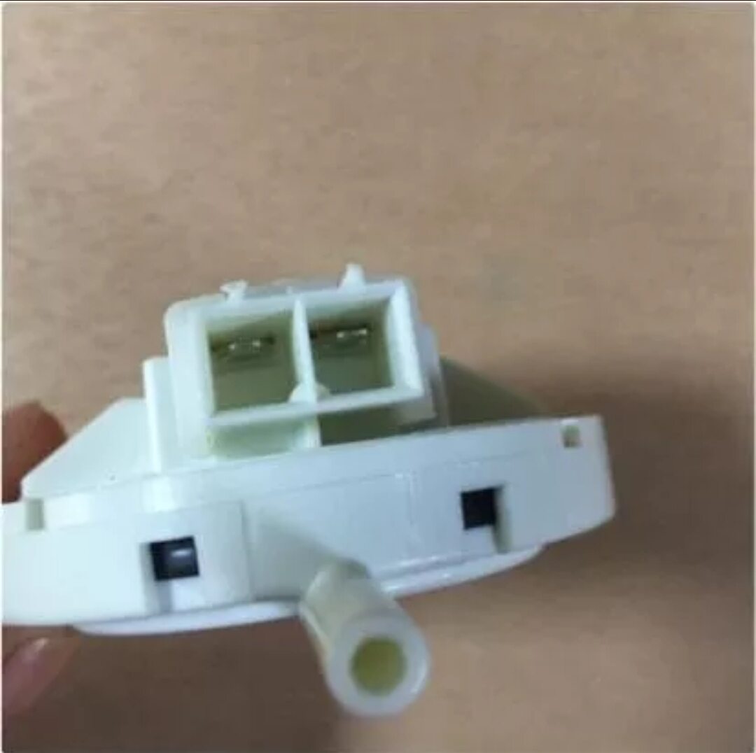 (Zin tháo máy) Van áp lực/ phao máy giặt sanyo