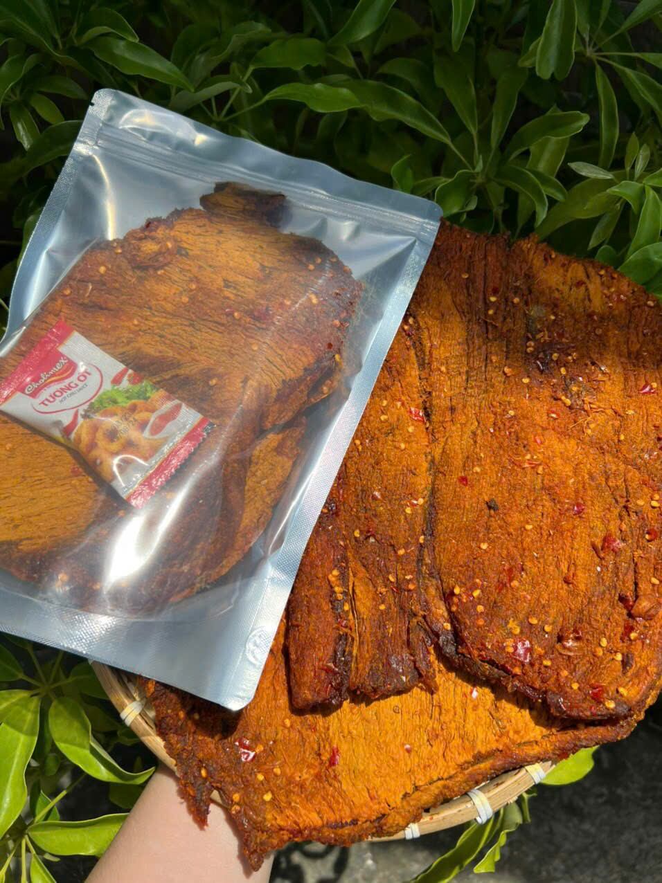 KHÔ BÒ MỀM MIẾNG TO (Ít Cay)