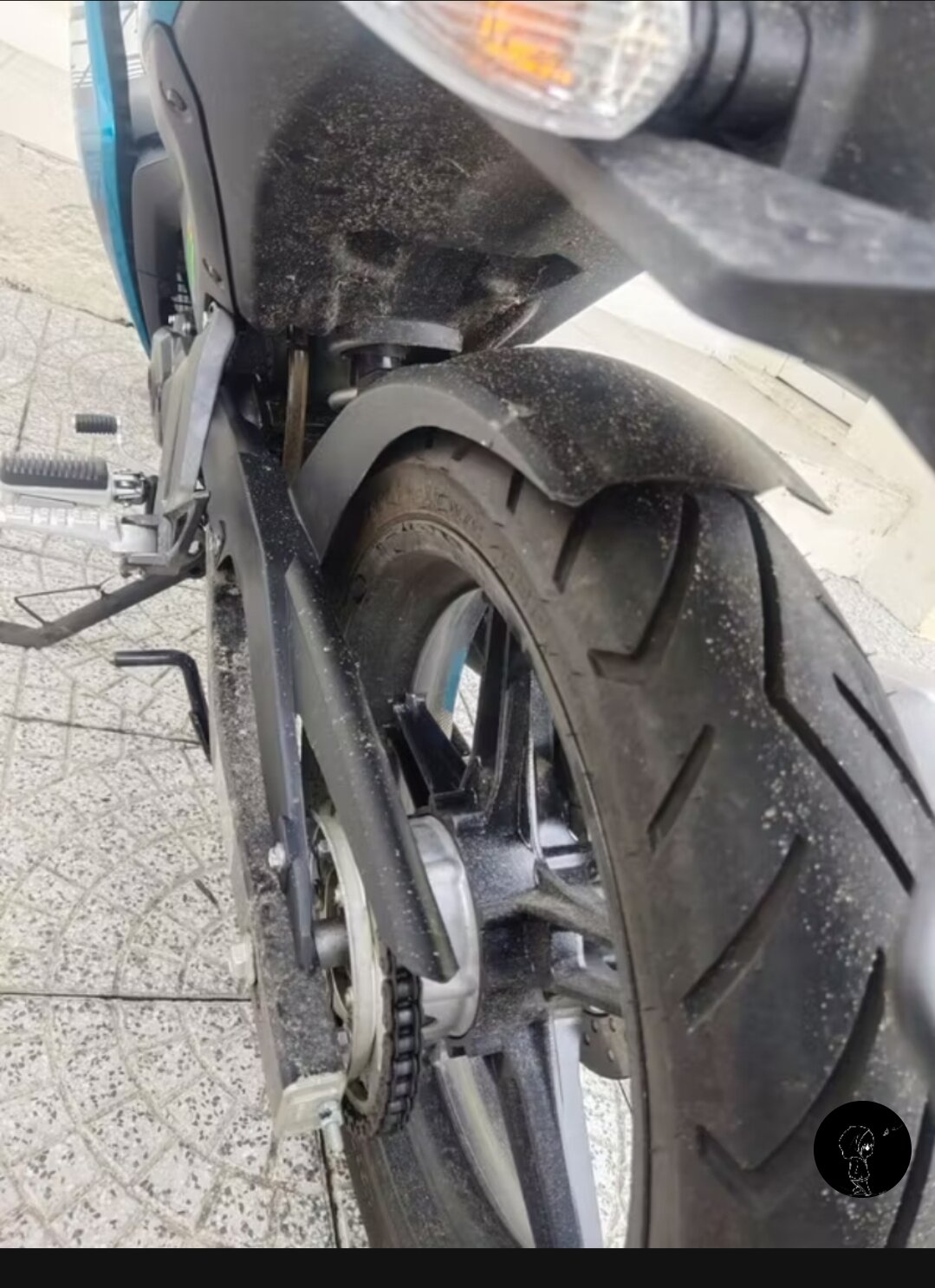 Dè chắn bùn và che sên xe EXCITER 155 ( Shop uy tín, Hàng chất lượng, Giá tốt, Mua Ngay)