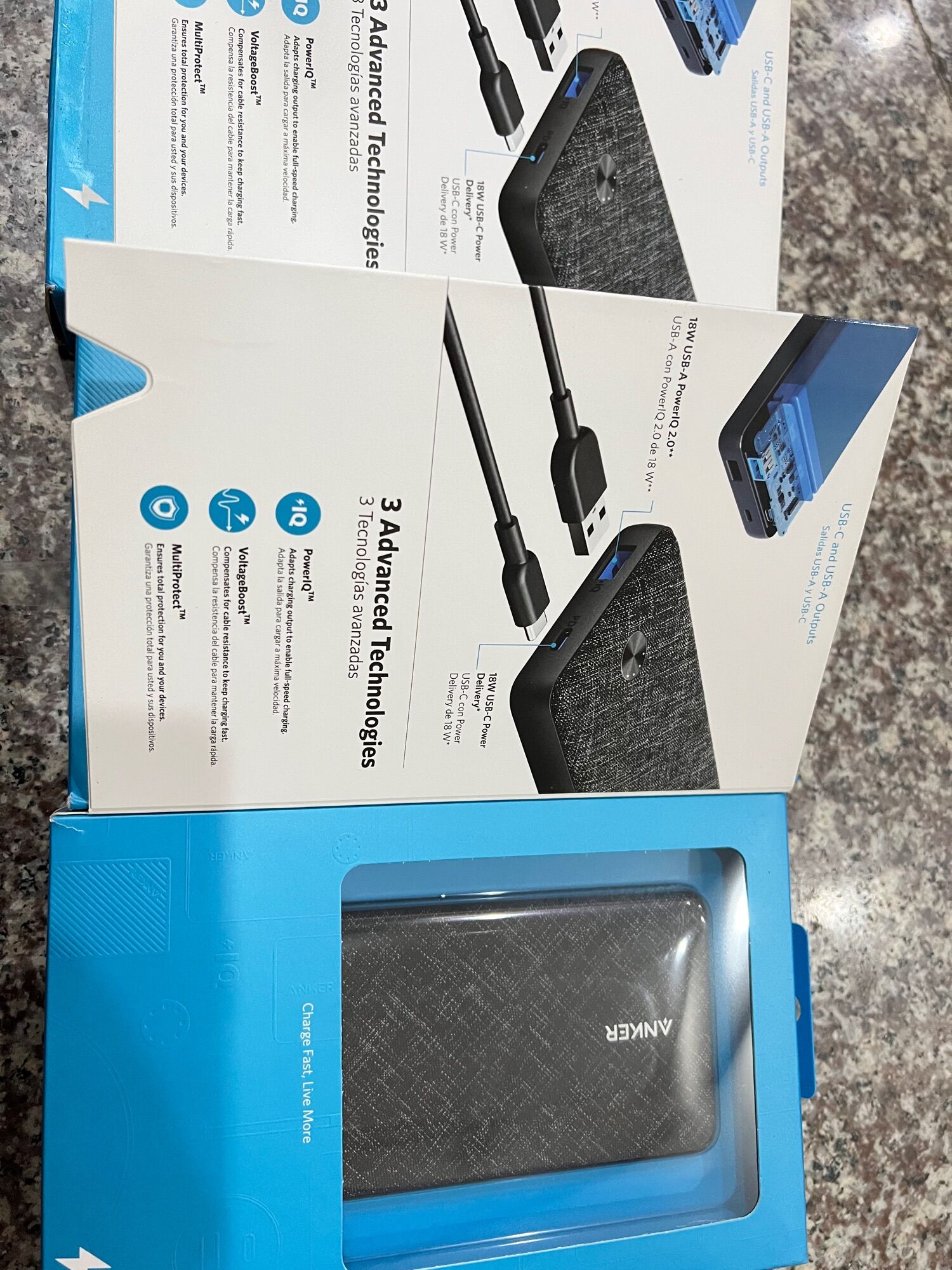 Sạc Dự Phòng ANKER PowerCore Metro Essential 20.000 PD - A1281