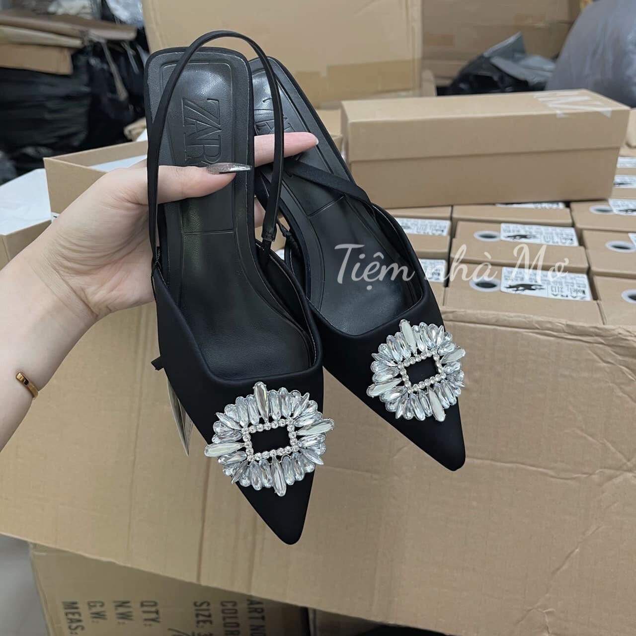 GIÀY CNK ĐÁ TRẮNG XUẤT DƯ