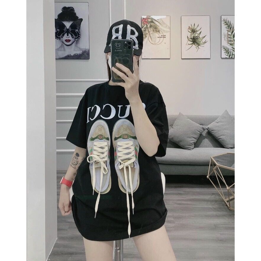 Áo thun form rộng tay lỡ đôi giày gu xì