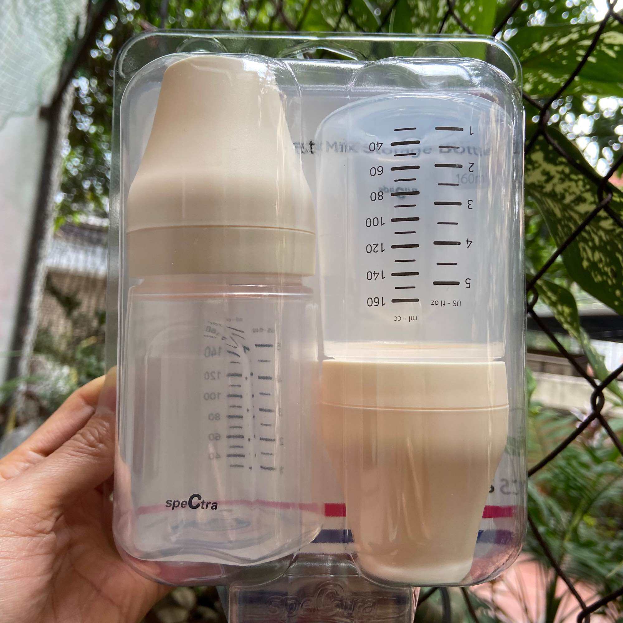 Bộ 2 bình trữ sữa cổ rông Spectra 160ml có nắp đậy lắp vừa phễu hút sữa