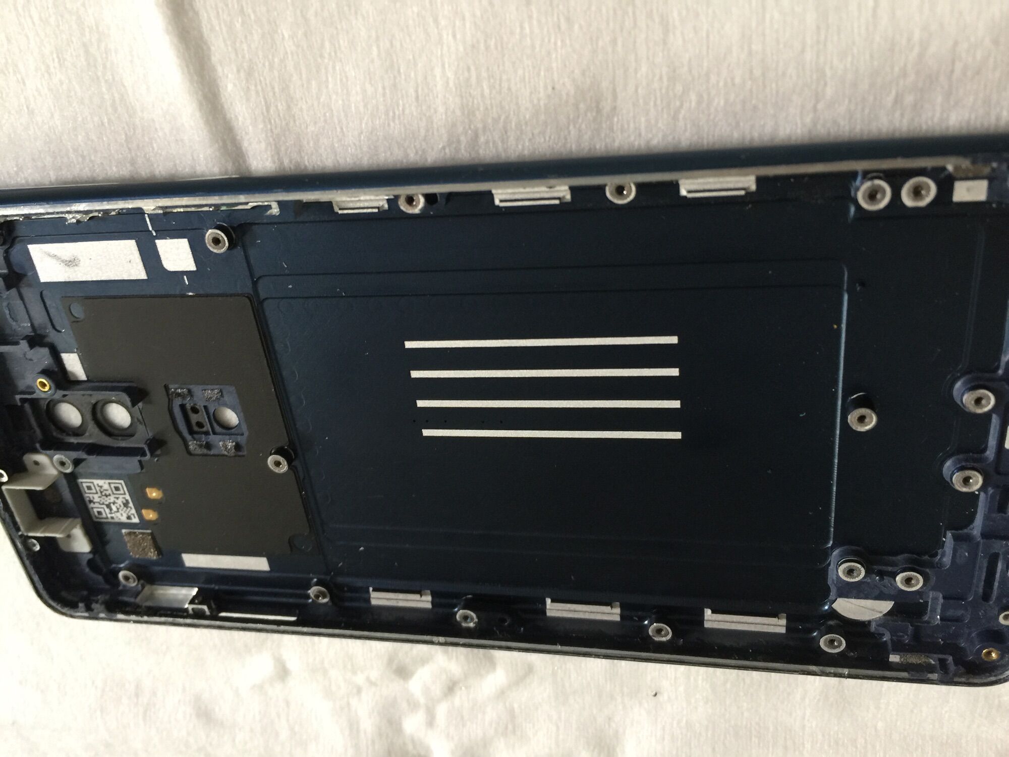 Nắp lưng kim loại Nokia 8