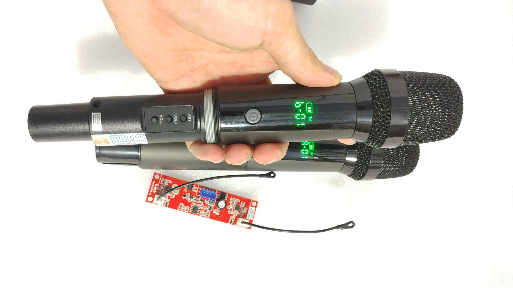 Micro  không dây loa kéo  UHF thân  kim loại