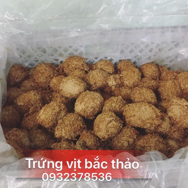 Trứng vịt bắc thảo loại có trấu ( hộp 10 trứng )