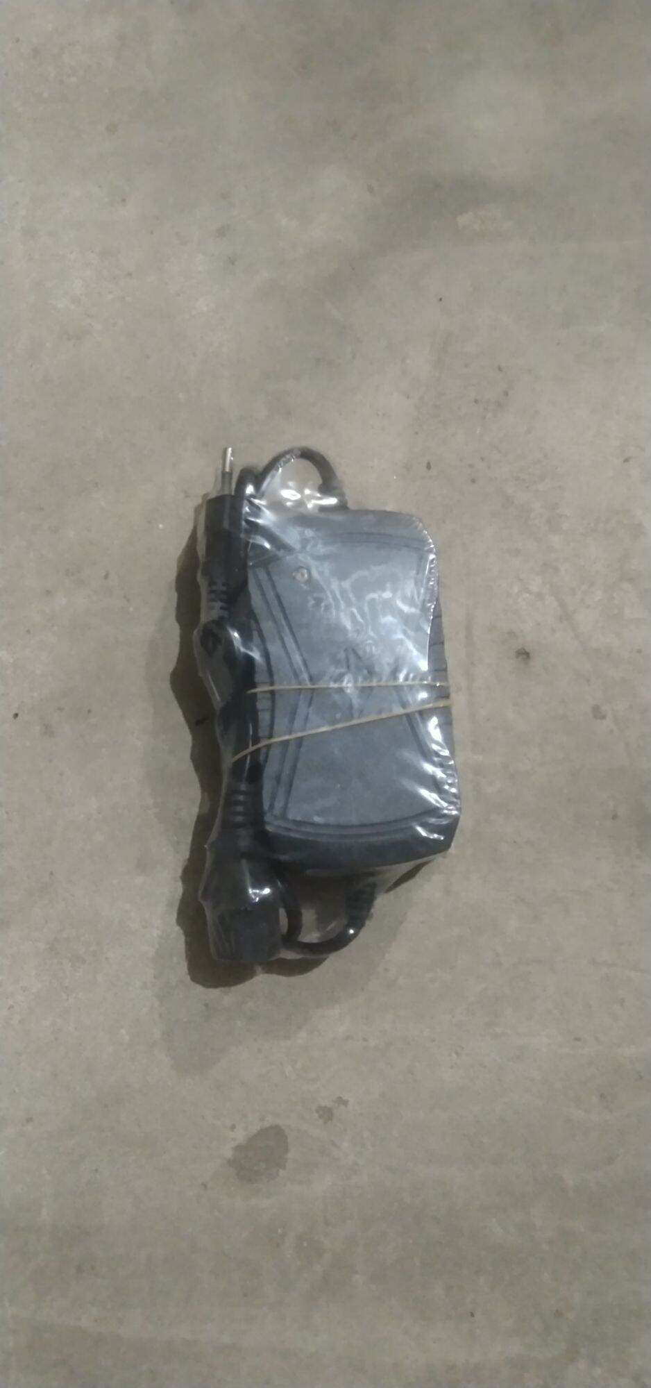 Cục sạt bình xịt điện 12v