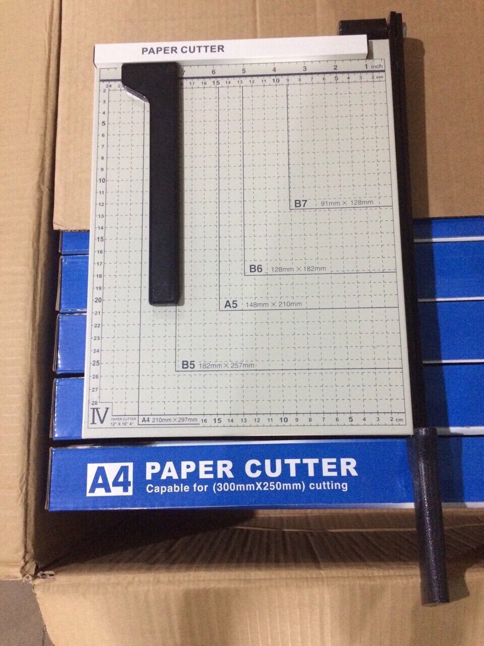 Bảng giá [HCM]Bàn cắt giấy A4 kim loại gọn nhẹ sử dụng dễ dàng cam kết sản phẩm y hình