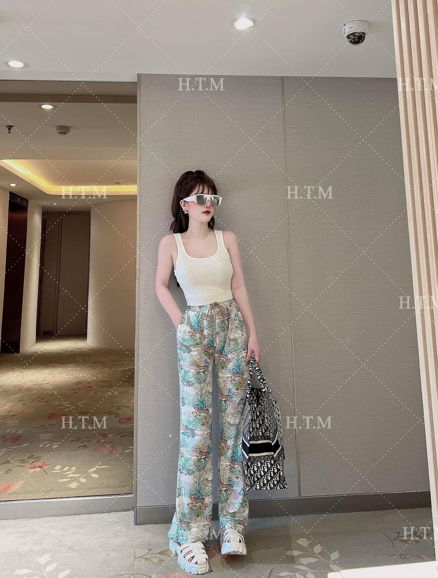 Áo len ba lỗ Fendi