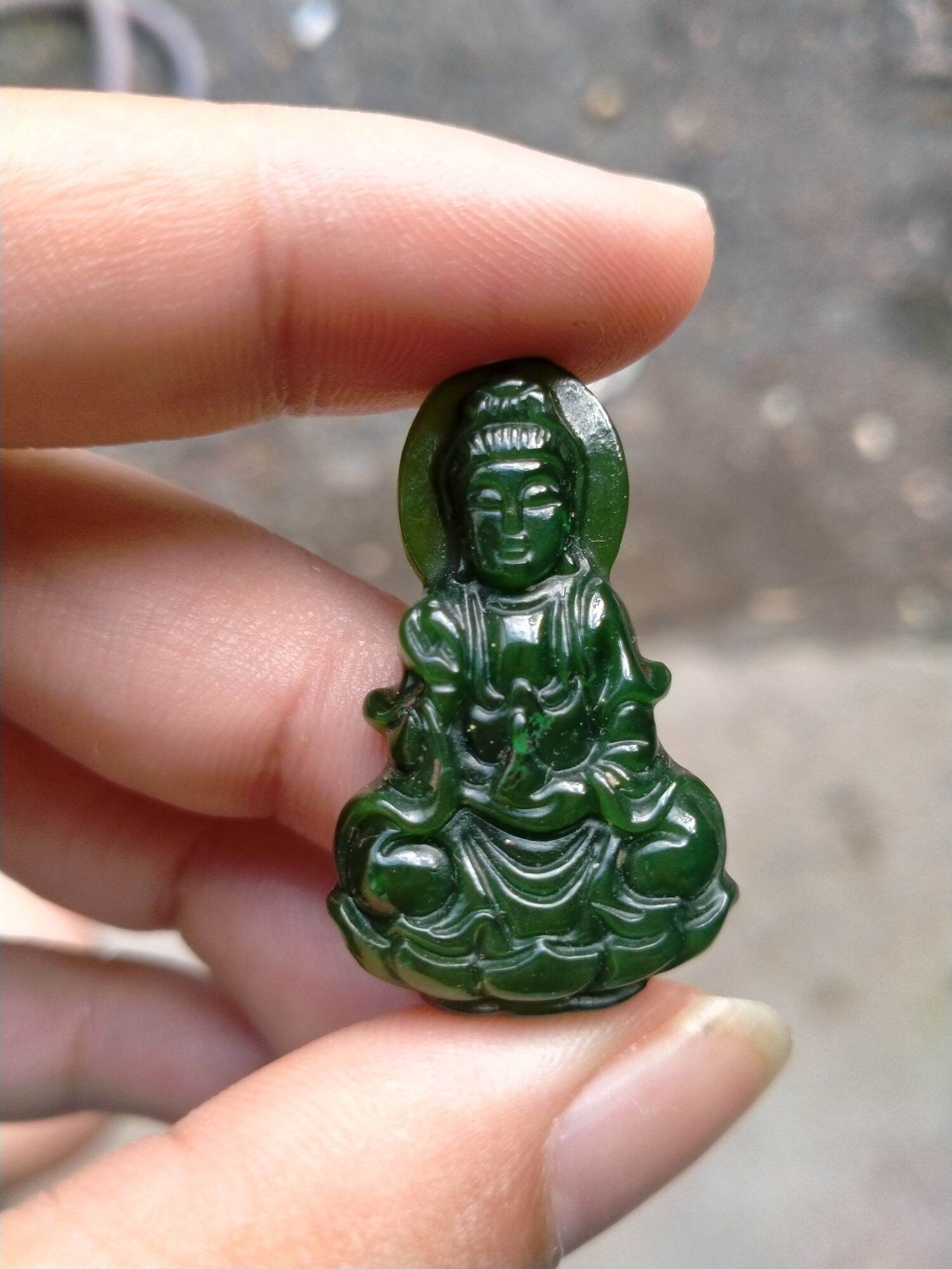 Mặt phật ngọc bích