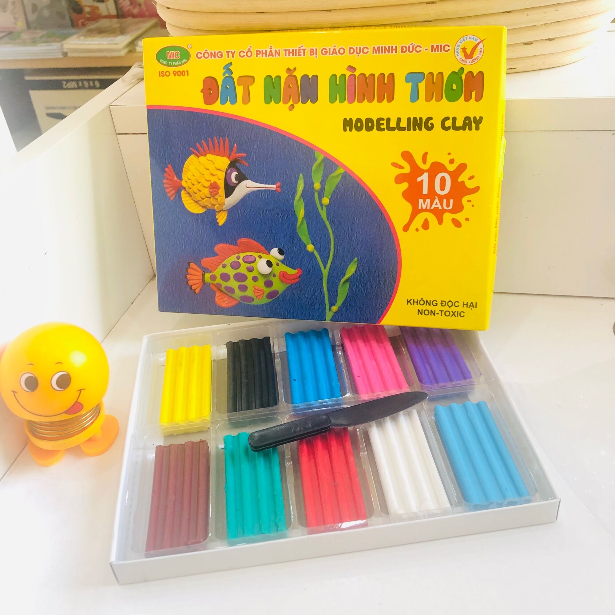 Đát nặn Mic nhiều màu cho bé (6/10)