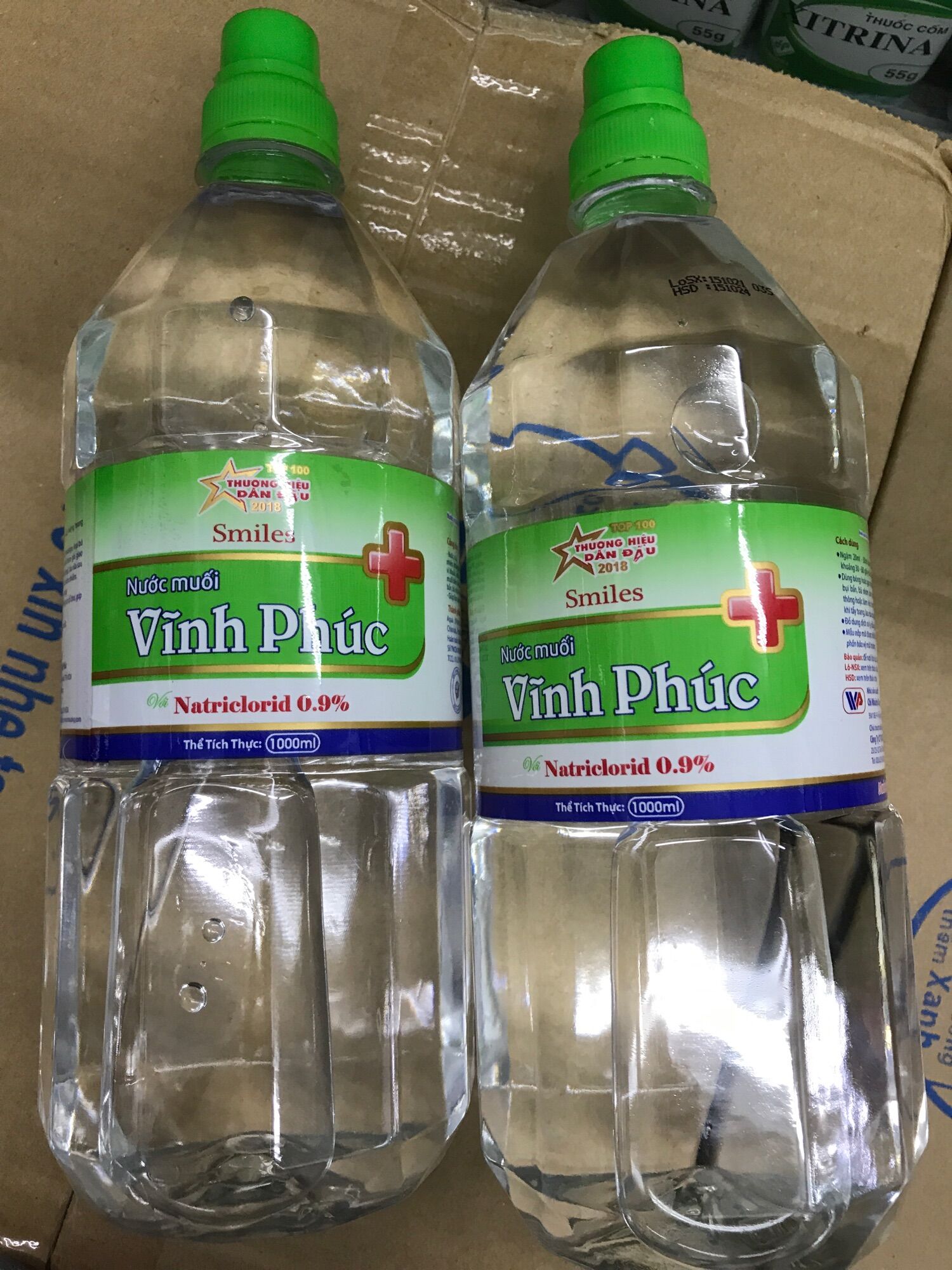 1 thùng gồm 12 chai nước muối Vĩnh Phúc 1 lít