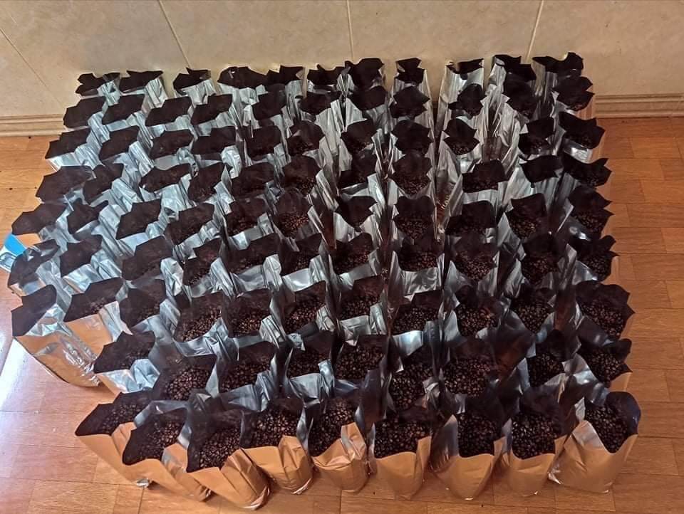 Cà phê rang xay nguyên chất