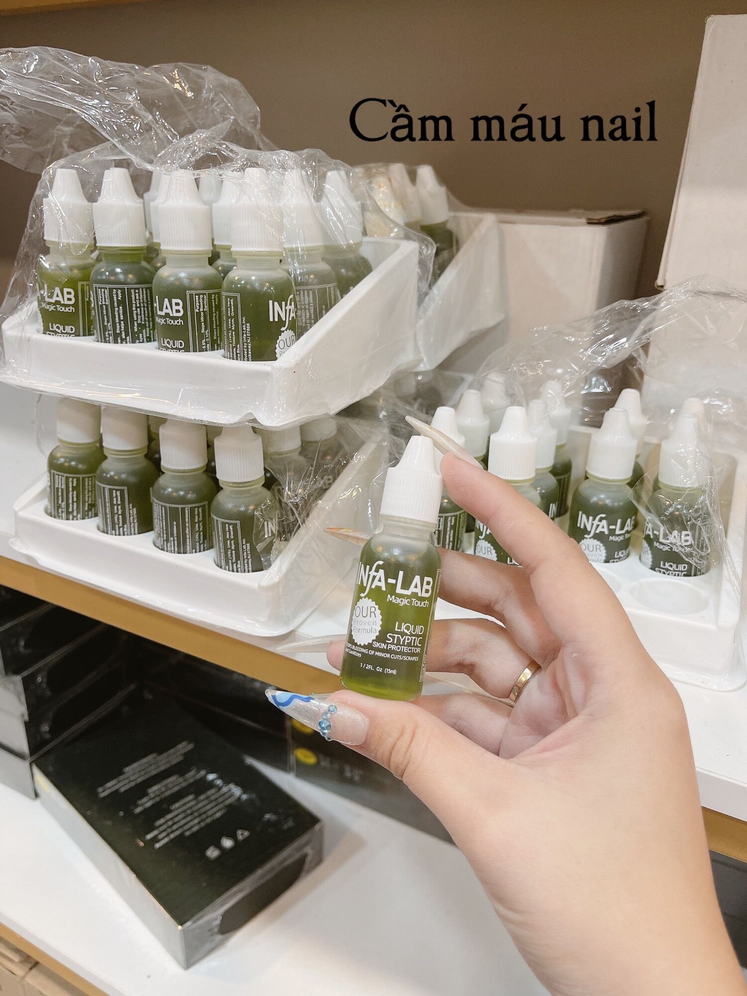DUNG DỊCH CẦM MÁU